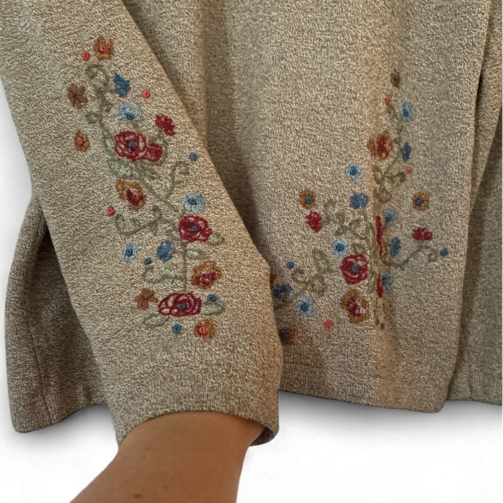 Northern Reflections brown V-Neck Sweater with Floral Embroidery medium - Picture 4 of 8